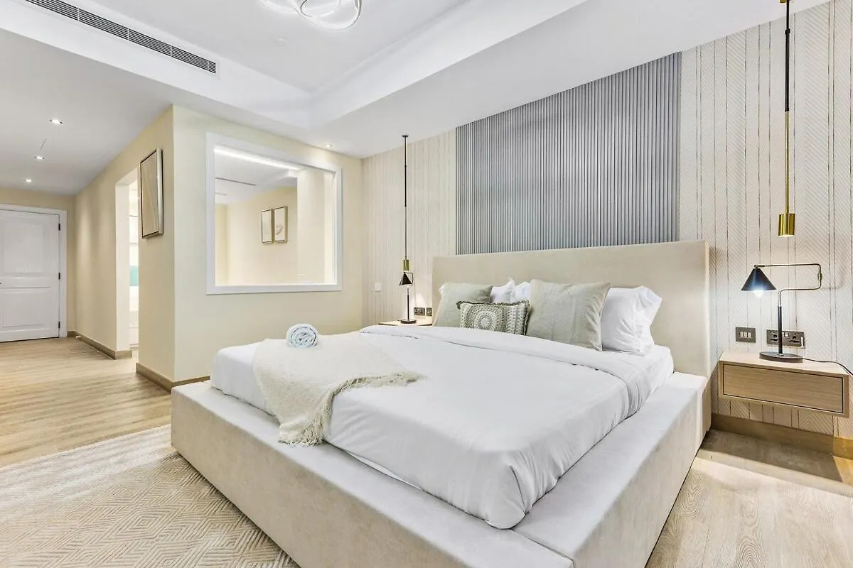 First Class Exceptional Penthouse Living In Jbr Dubai Apartment